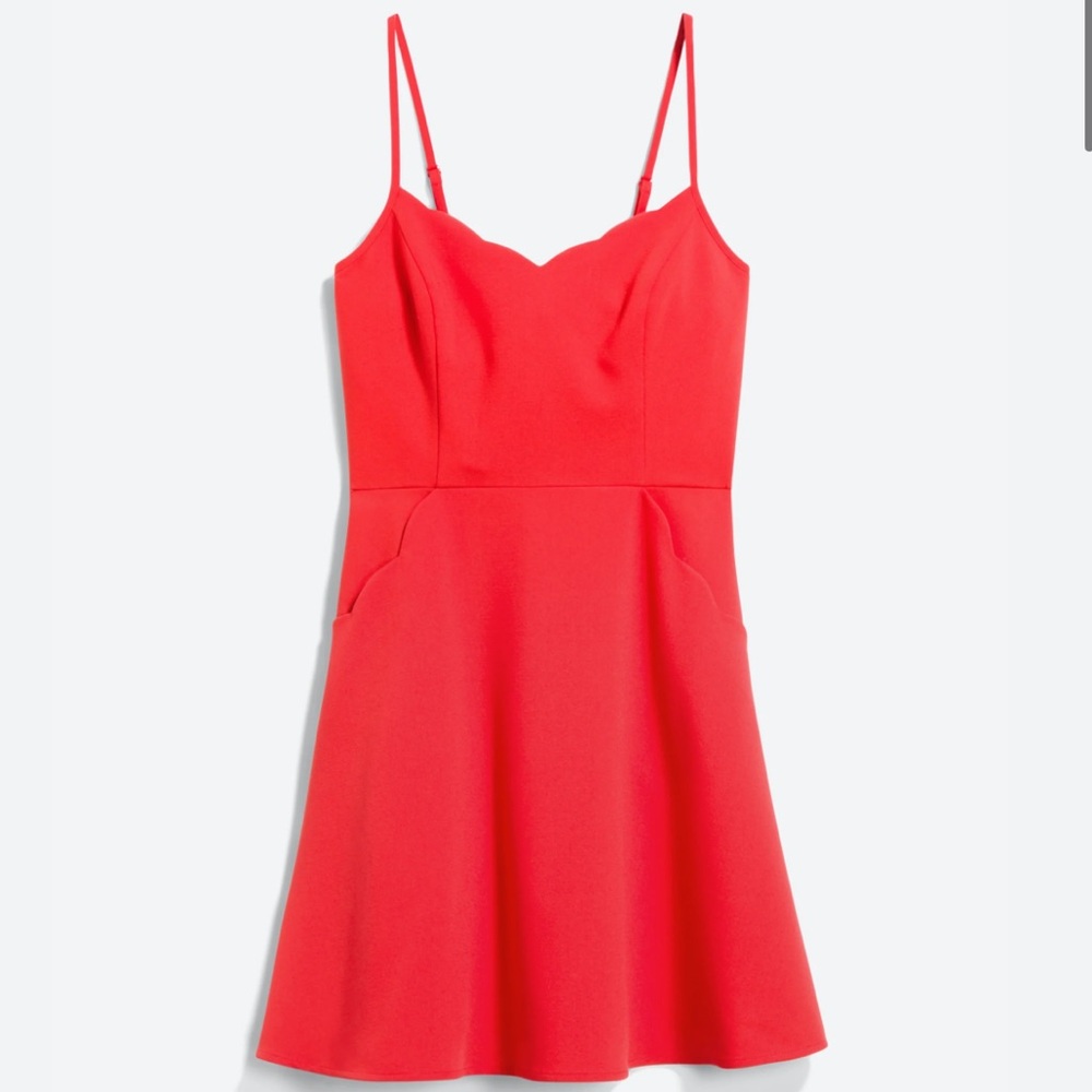 Scallop Detail Dress- with pockets!